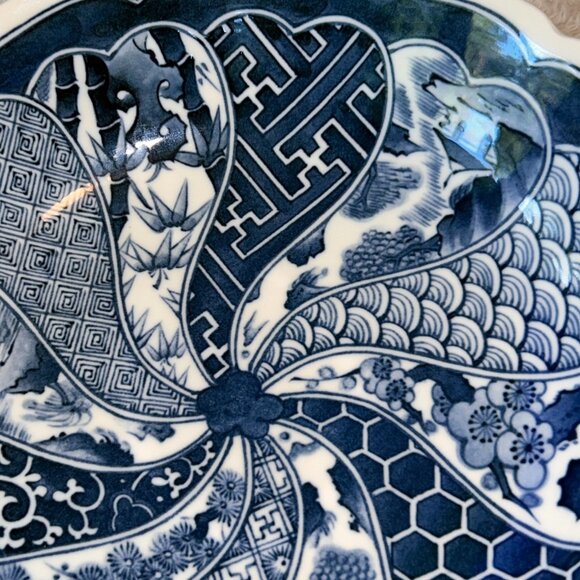 Japanese Hand Painted 10" Imari Arita Blue White Bowl Porcelain Traditional - Picture 4 of 9